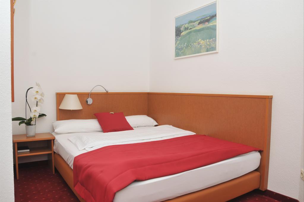 City-Hotel Am Wasserturm Halle Halle  Room photo
